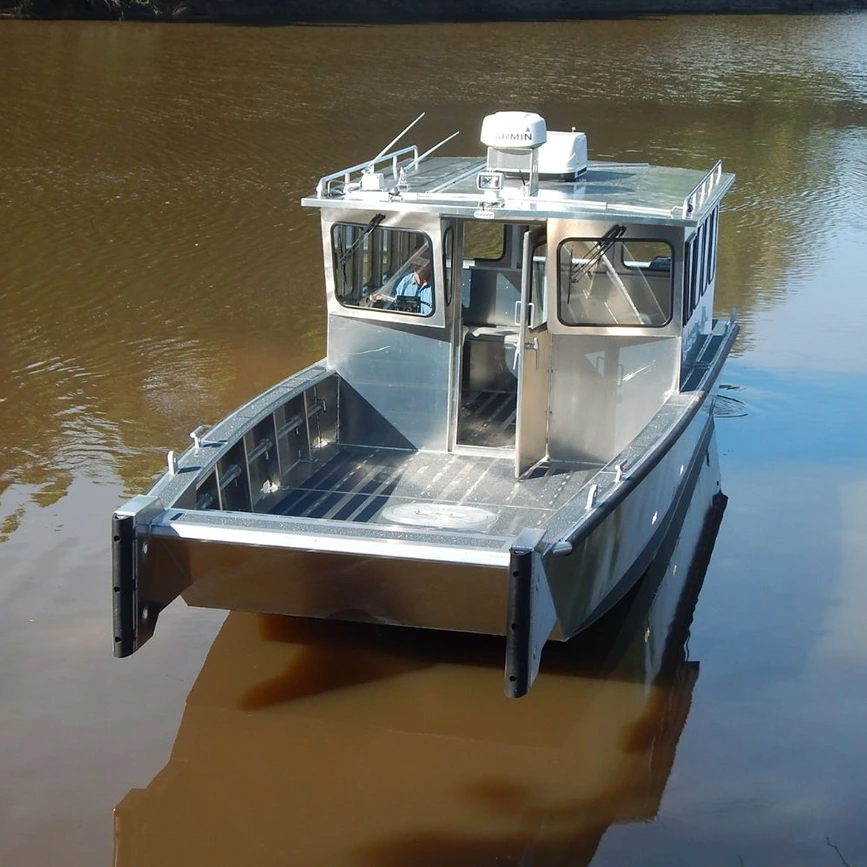 Peranan kapal kerja.