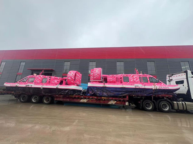 Lawada® telah menyampaikan dua hovercraft pelbagai fungsi, meningkatkan pengalaman dan kecekapan operasi kawasan yang indah.